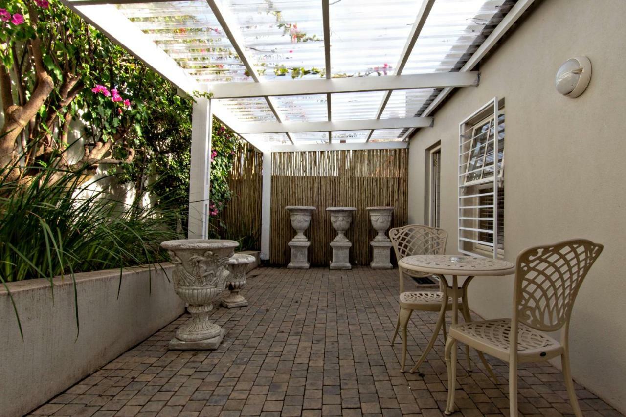 Rhonda'S Manor Boutique Guesthouse Cape Town Exterior photo